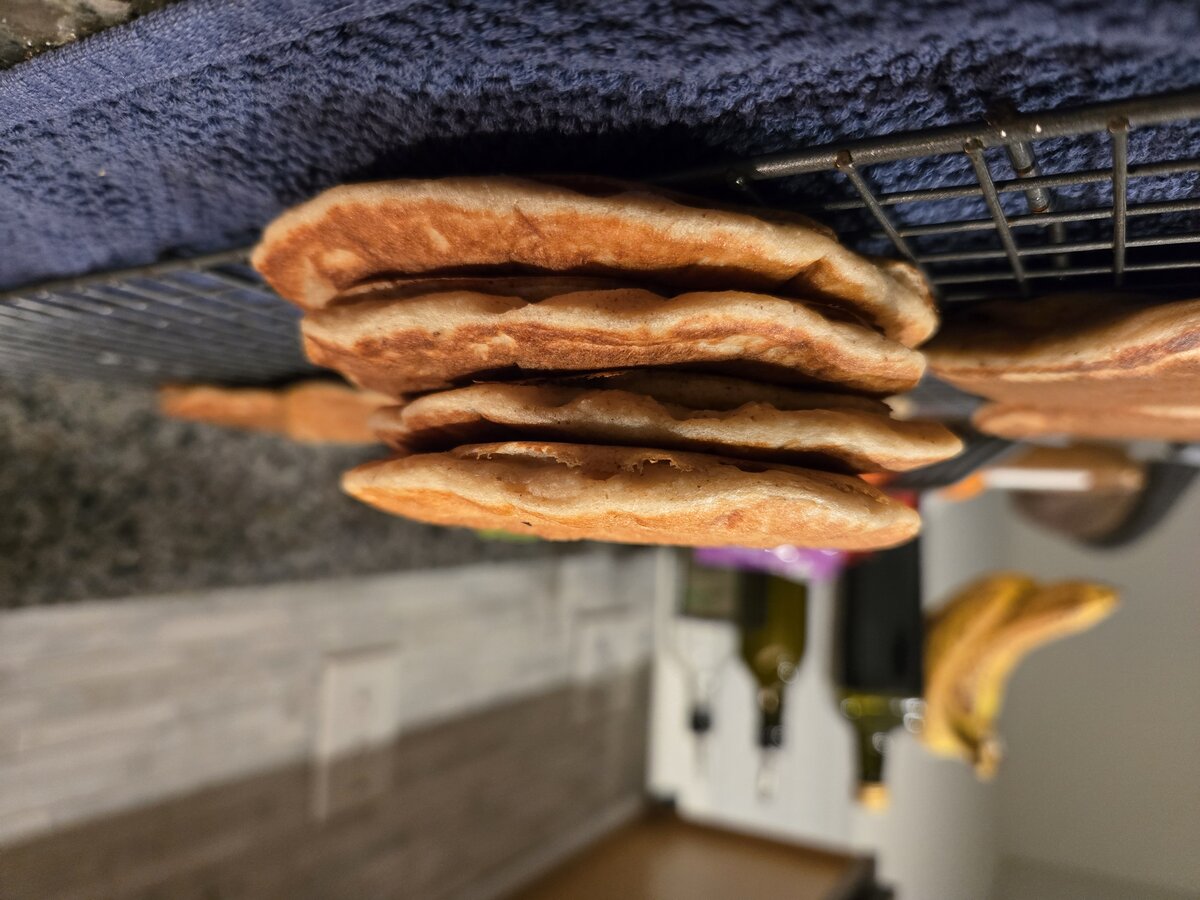 Banana Oat Pancakes